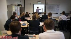 43名英国中学被停职教师 40%曾性骚扰学生