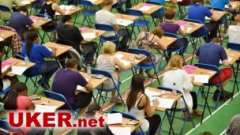 英国中学GCSE考试成绩史上首次下滑