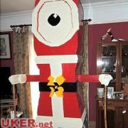 伦敦奥运吉祥物变身为“圣诞老人”！
