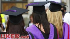 英国大学学费涨价导致学生“阴盛阳衰”