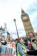 英国学生上街示威要求政府实行免费教育（图集