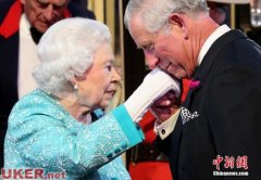 英国女王90岁生日庆 最爱的还是她的马（图集）