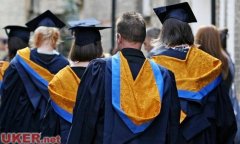 英国大学危机：过半大学生担心就业 12%考虑名校