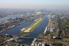 英国伦敦机场发生化学事件 近500名乘客和员工撤
