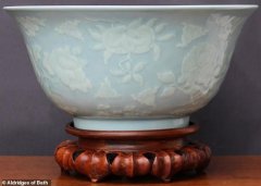英国居民家中旧瓷碗竟是雍正文物，中国买家以