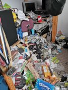 16张英国最烂卧室照片，住这里的人，应该百毒不