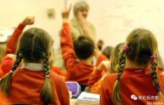 英国也拼学区房？家长们扯谎、受贿、做意愿者...只为让孩子上个好学校