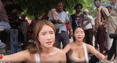 ​韩国女主播印度街头穿吊带跳性感舞，网友们捏一把汗....