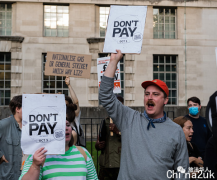英国17万人参加“不付钱”抗议静止：动力账单暴跌接受不起