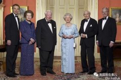 最喜爱丘吉尔，跟布莱尔有代沟！女王历经15任英国首相，每个都有故事...