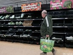 货架被一扫而空，Morrisons和Asda开始限购蔬菜瓜果？